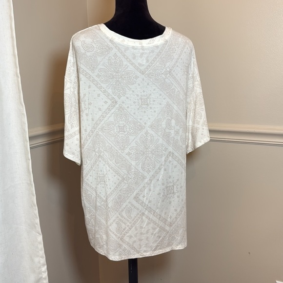 American EagleViscose Soft & Sexy Women’s XL V-Neck Paisley Bandana Print White - Picture 4 of 6